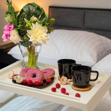 Maya'S Flats & Resorts - River View Gdansk Bagian luar foto