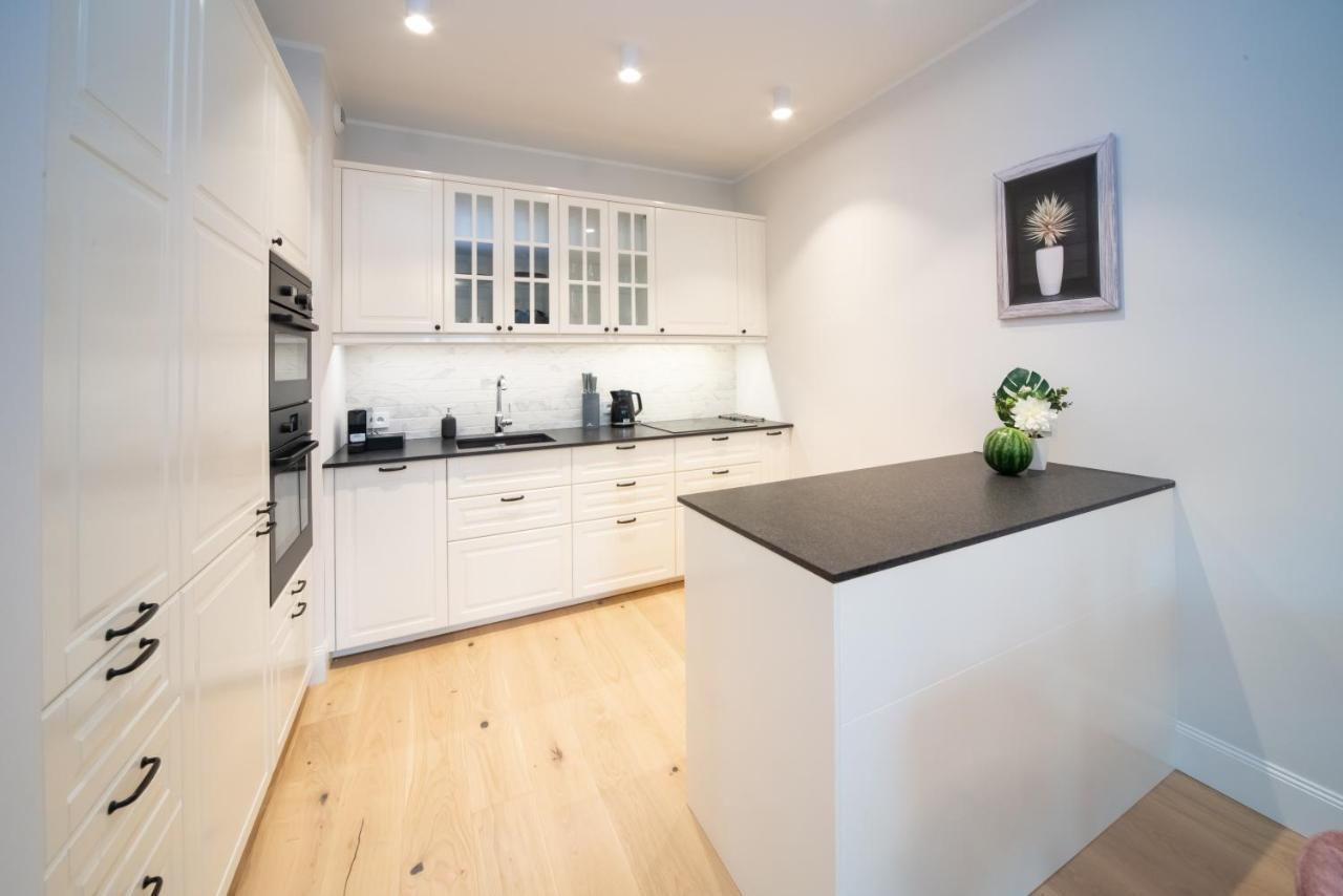 Maya'S Flats & Resorts - River View Gdansk Bagian luar foto