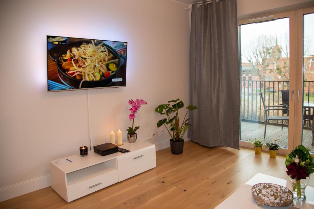 Maya'S Flats & Resorts - River View Gdansk Bagian luar foto