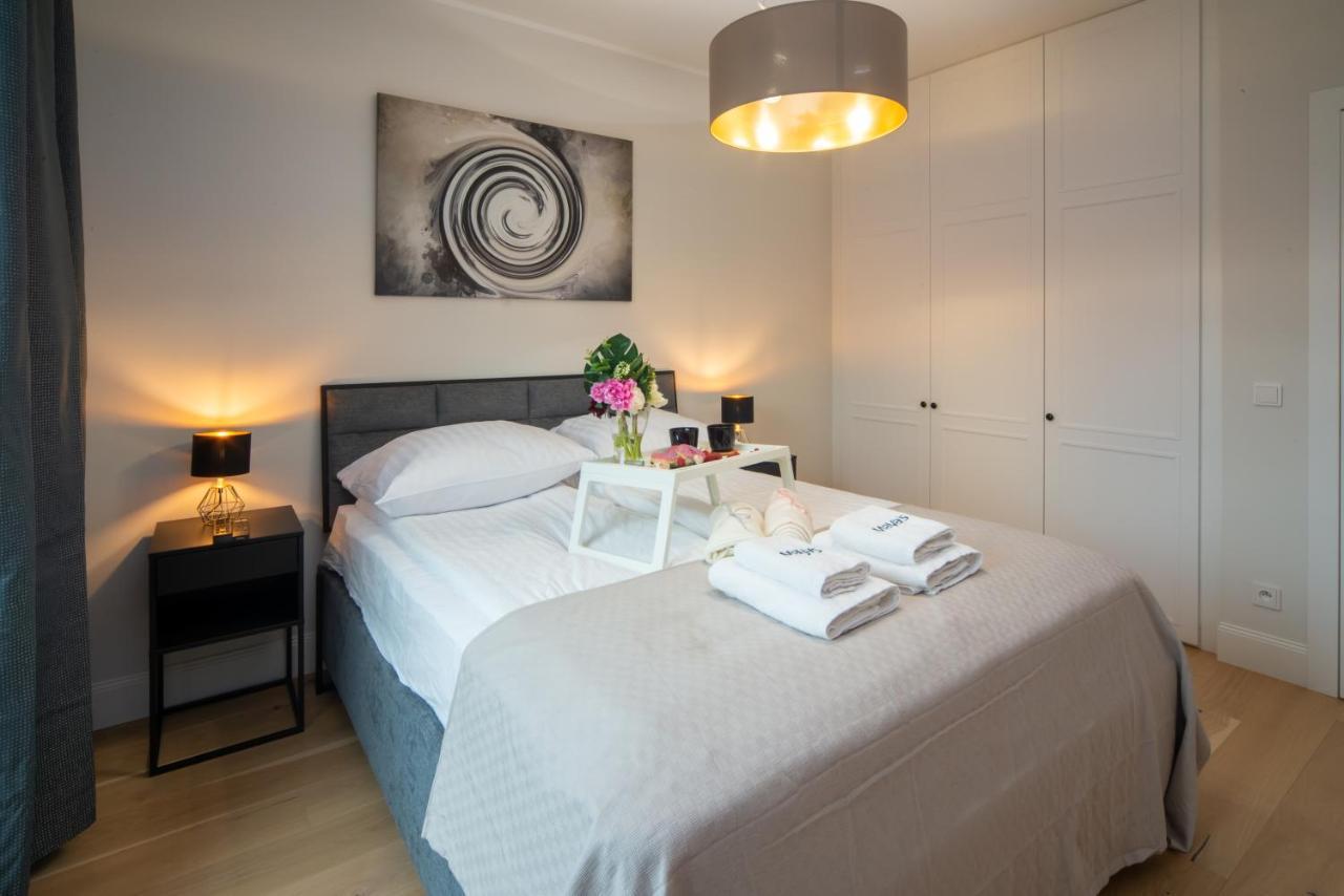 Maya'S Flats & Resorts - River View Gdansk Bagian luar foto